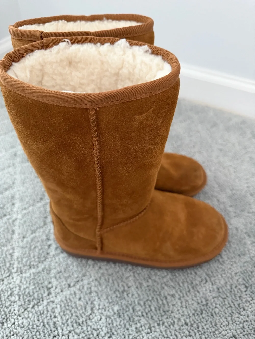 Kookaburra by UGG- girls tall suede boots.